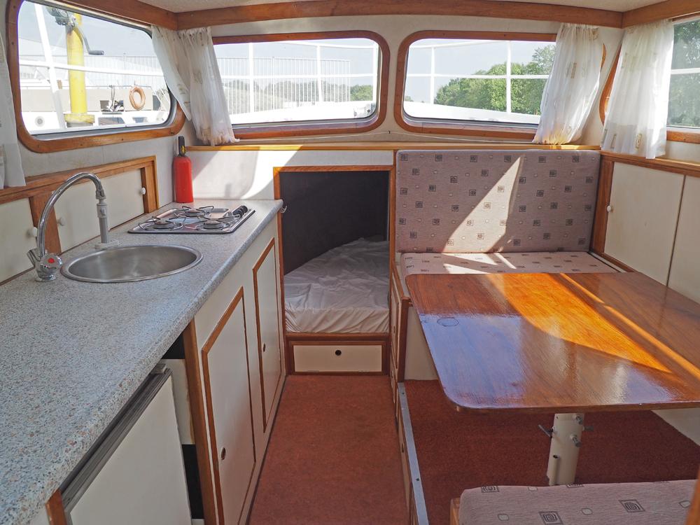 Vorschiff, Innenausstattung